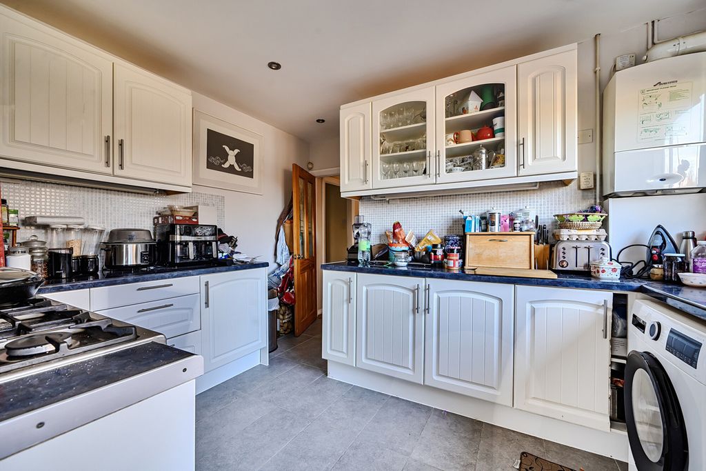 Property photo 3 of 20 1435700-14-69c578...