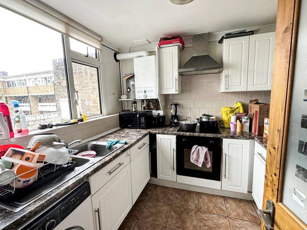 Property photo 3 of 8