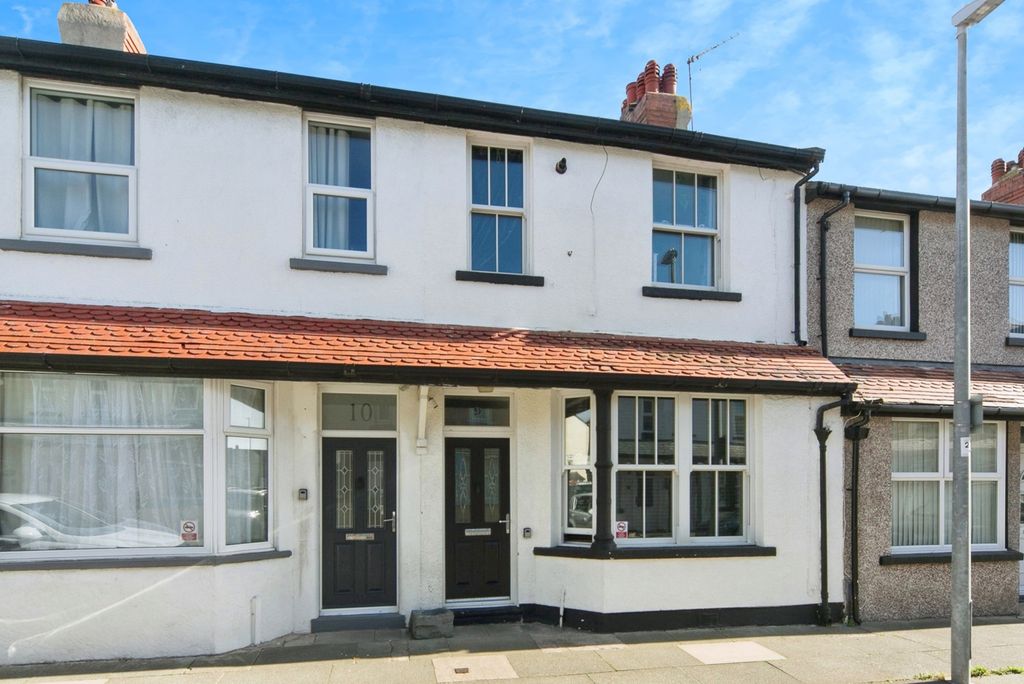 Property photo 1 of 17 Photo