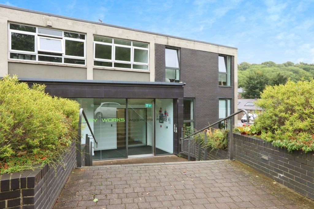Property photo 1 of 17 Photography