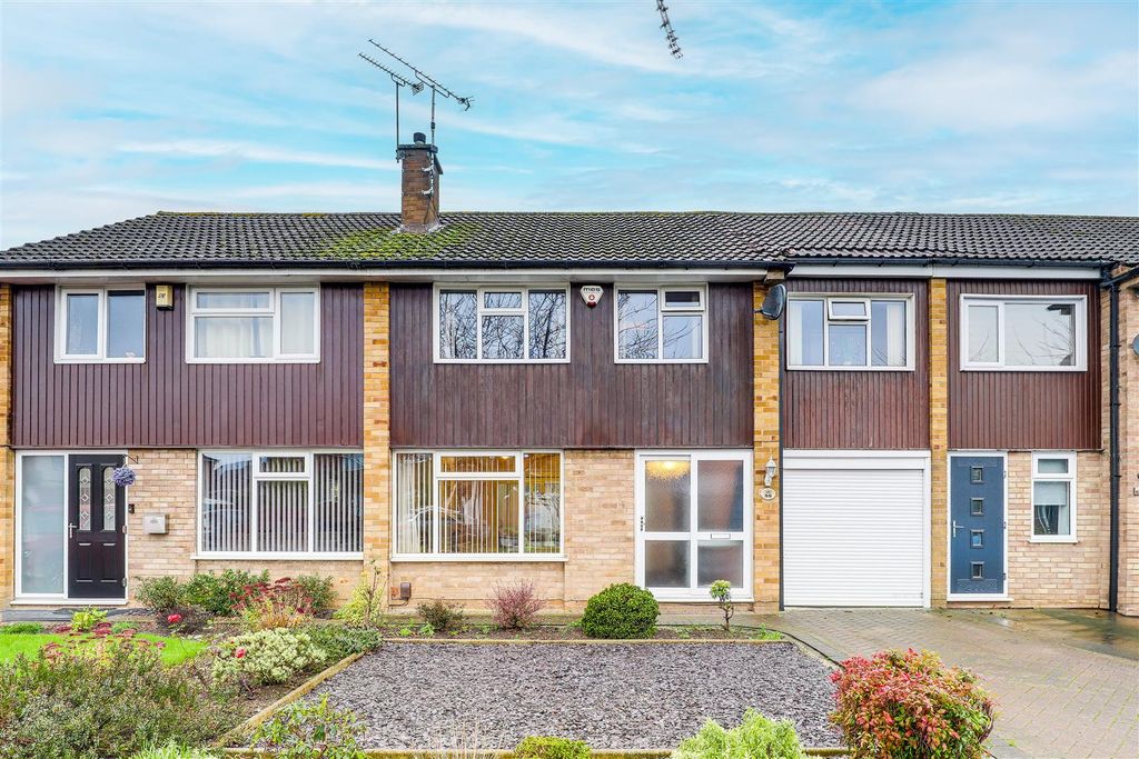 Property photo 1 of 18 12215.Jpg