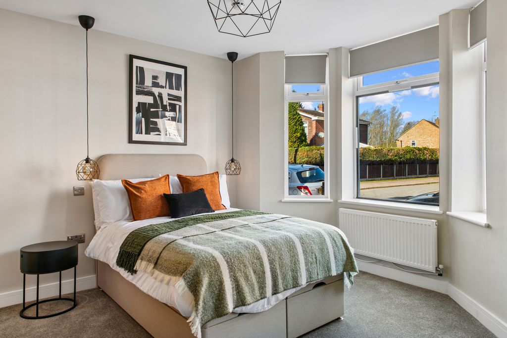 Property photo 1 of 9