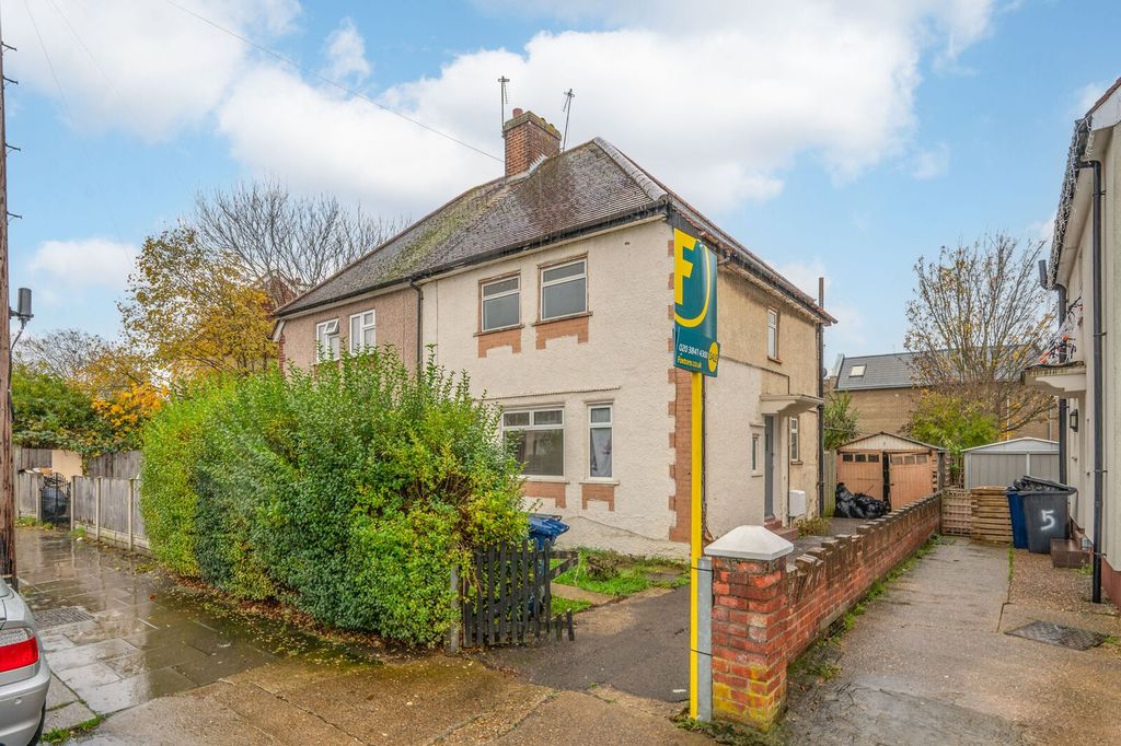 Property photo 2 of 13