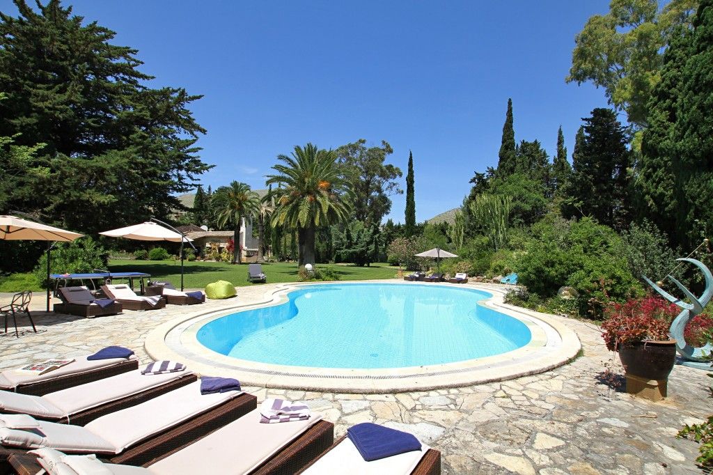 Property photo 1 of 20 Pool (7)