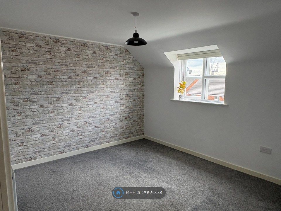 Property photo 2 of 7 Lounge