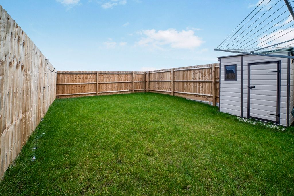 Property photo 3 of 18 Pbox-Img.Jpg