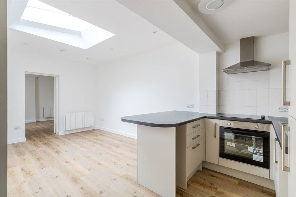 Property photo 2 of 10 Picture No. 02