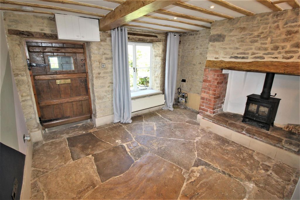 Property photo 3 of 15 Living Room