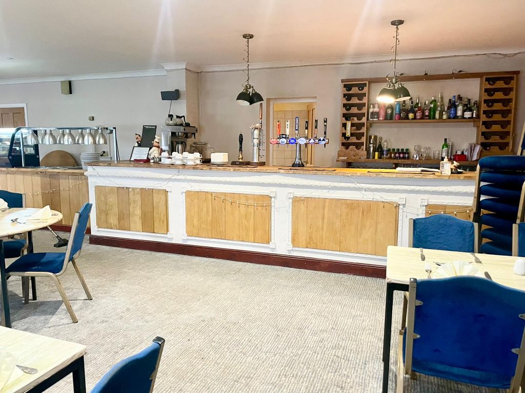 Property photo 2 of 21