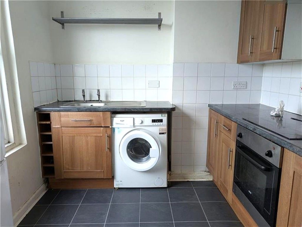 Property photo 2 of 13 Kitchen