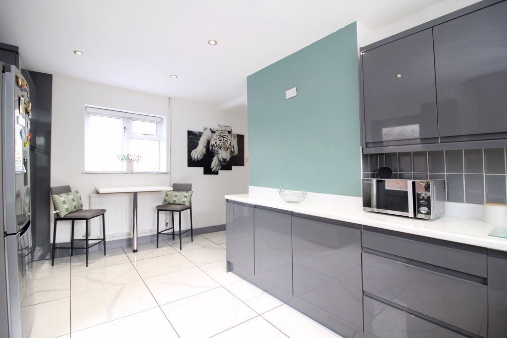 Property photo 3 of 14 Kitchen/Diner