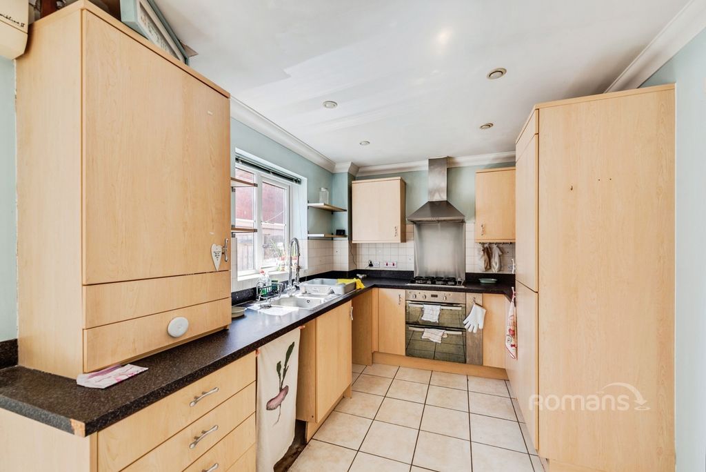 Property photo 3 of 15 Pbox-Img.Jpg