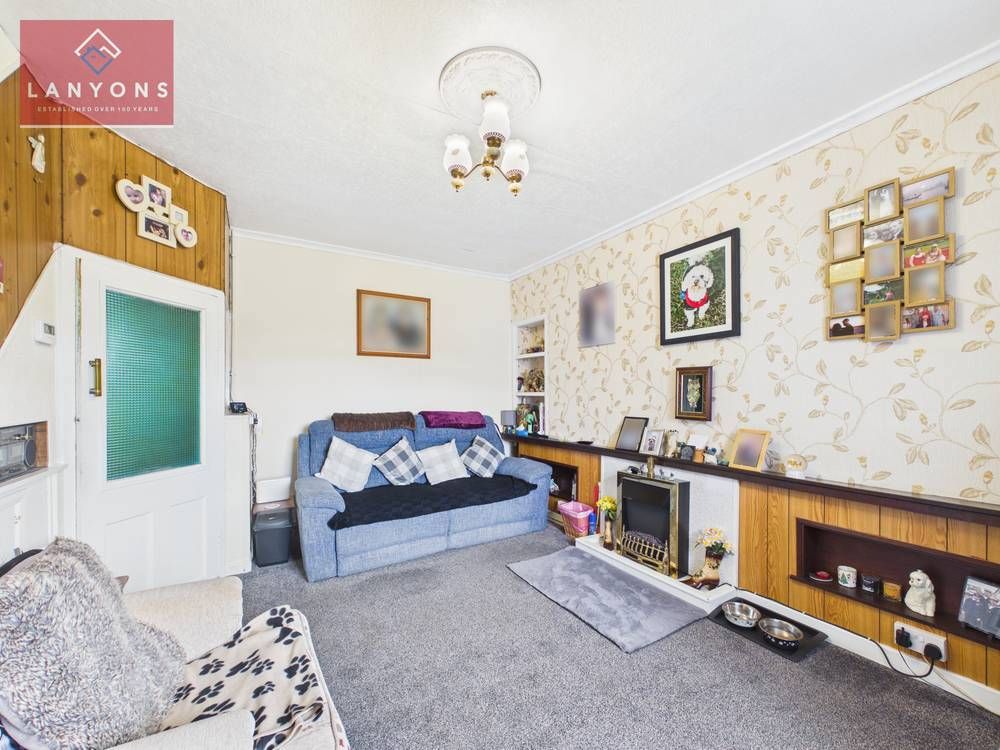 Property photo 3 of 14 Giraffe360-Still002