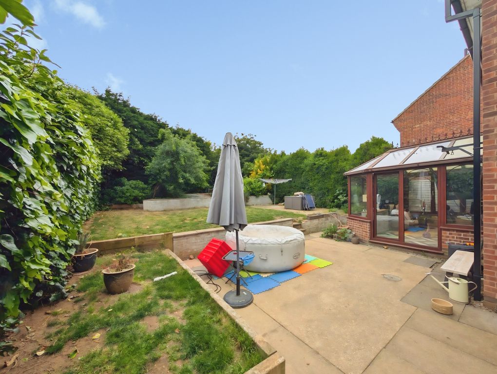 Property photo 3 of 22