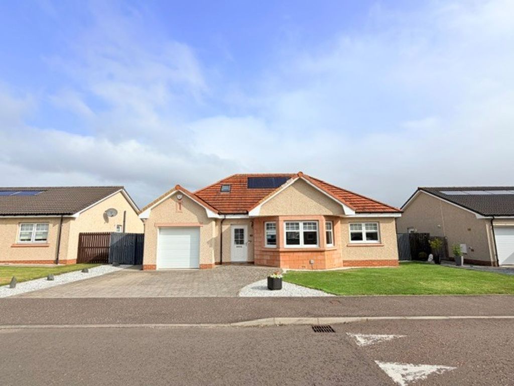 Property photo 1 of 40