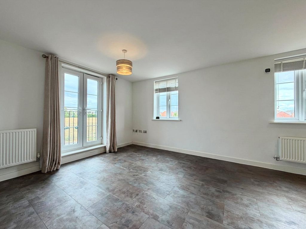 Property photo 3 of 12 Picture No. 06
