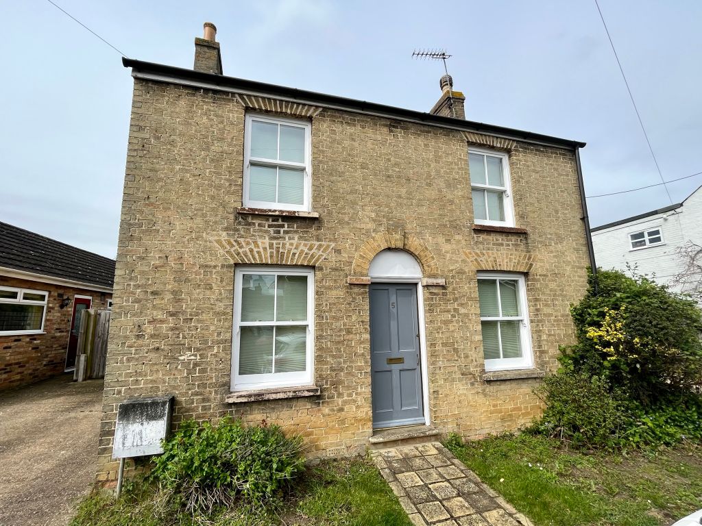 Property photo 1 of 10 Front