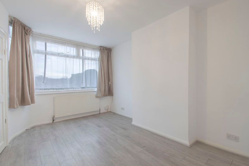 Property photo 2 of 11 Photo 16