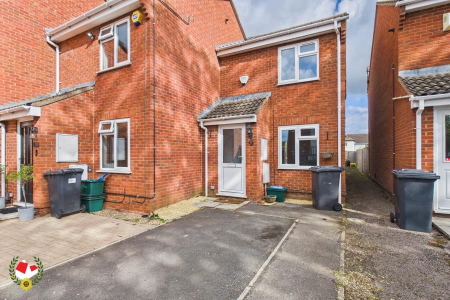 Property photo 2 of 11