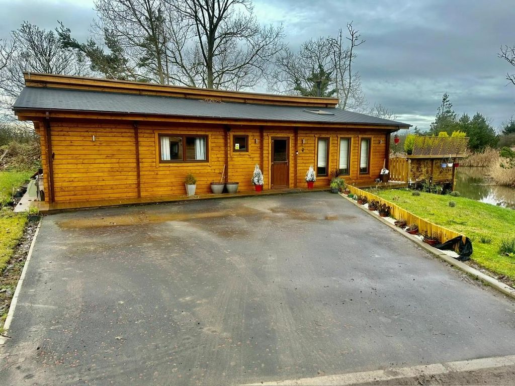 Property photo 2 of 15 Ext.Jpg