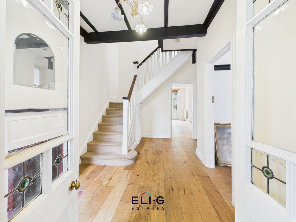 Property photo 2 of 17 Gallery
