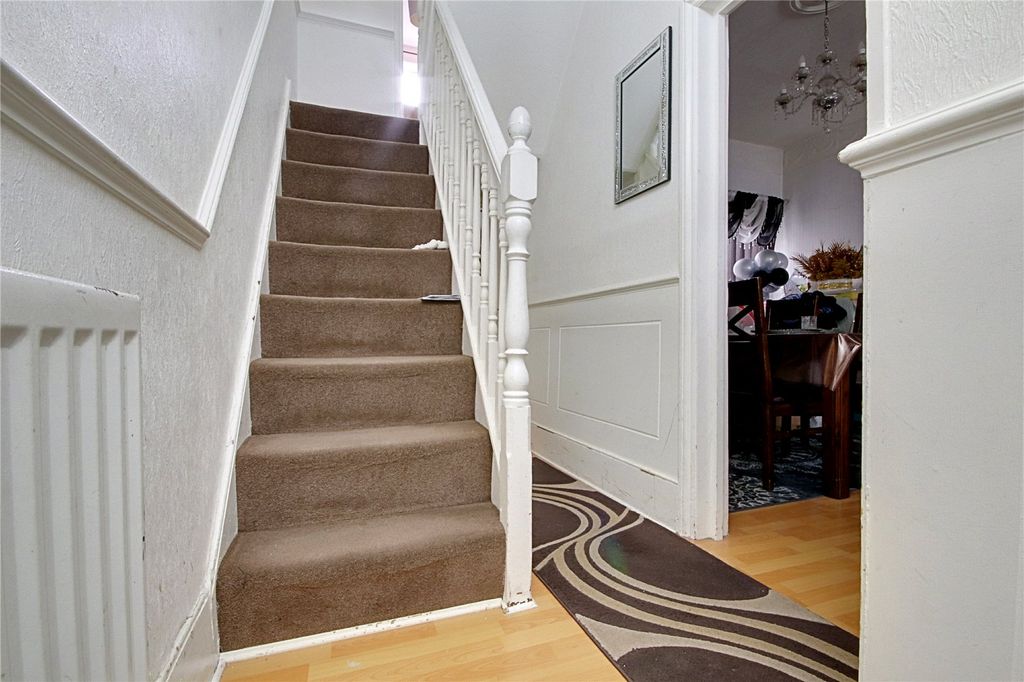Property photo 3 of 12 Picture No. 05