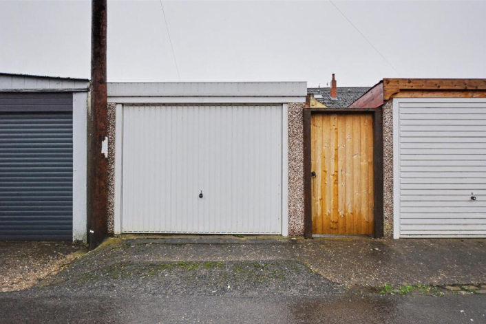 Property photo 2 of 3