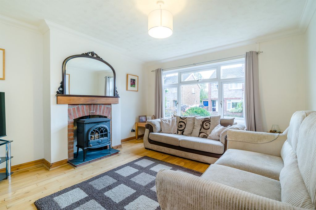 Property photo 3 of 22