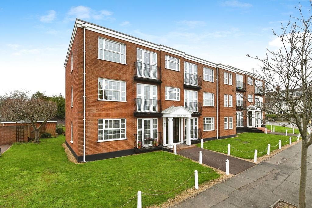 Property photo 3 of 20