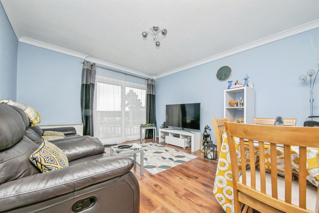 Property photo 2 of 14