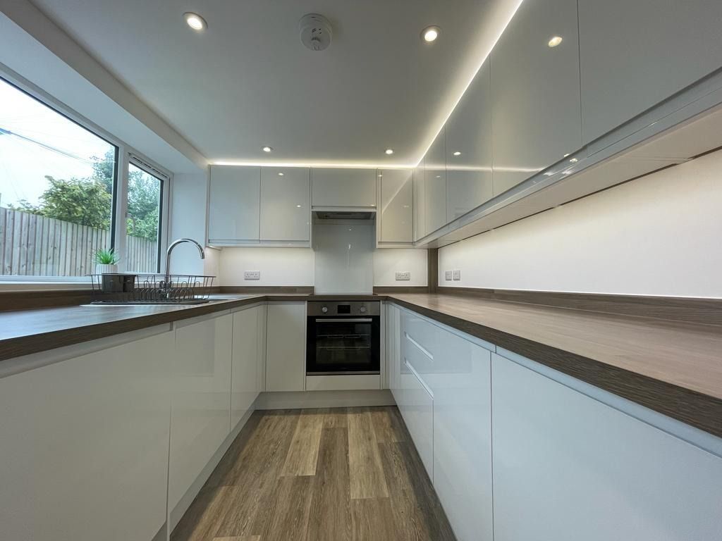 Property photo 2 of 19 4631541