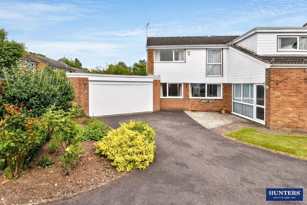 Property photo 1 of 19 Outside