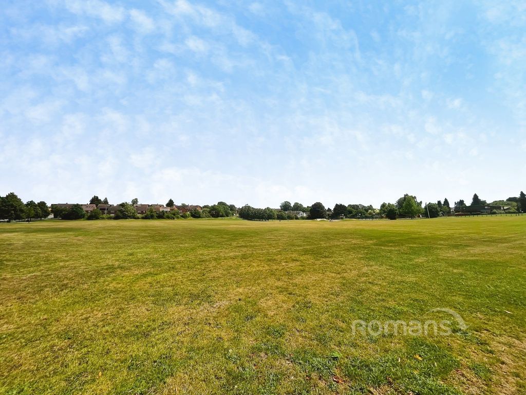 Property photo 2 of 11 Pbox-Img.Jpg