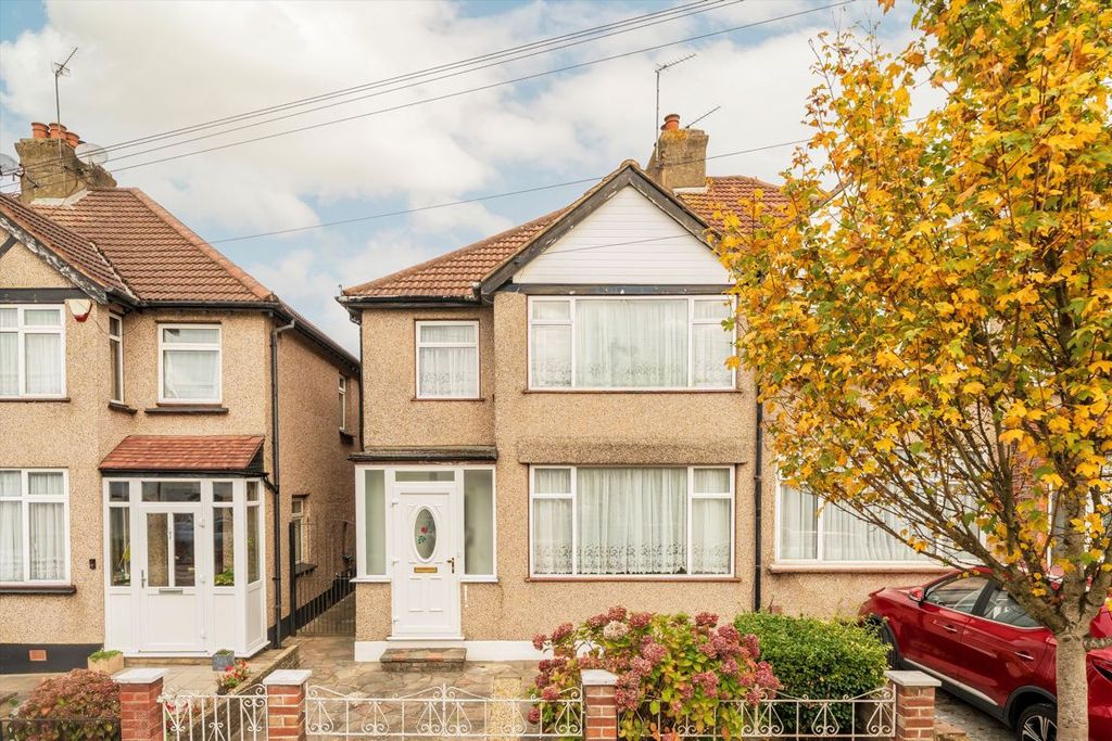 Property photo 1 of 9