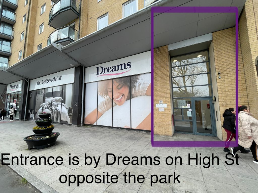 Property photo 2 of 8