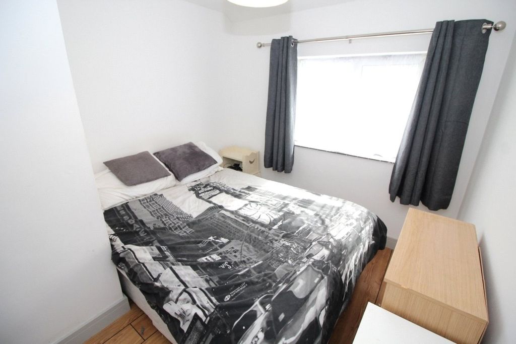 Property photo 2 of 4 Picture No. 01