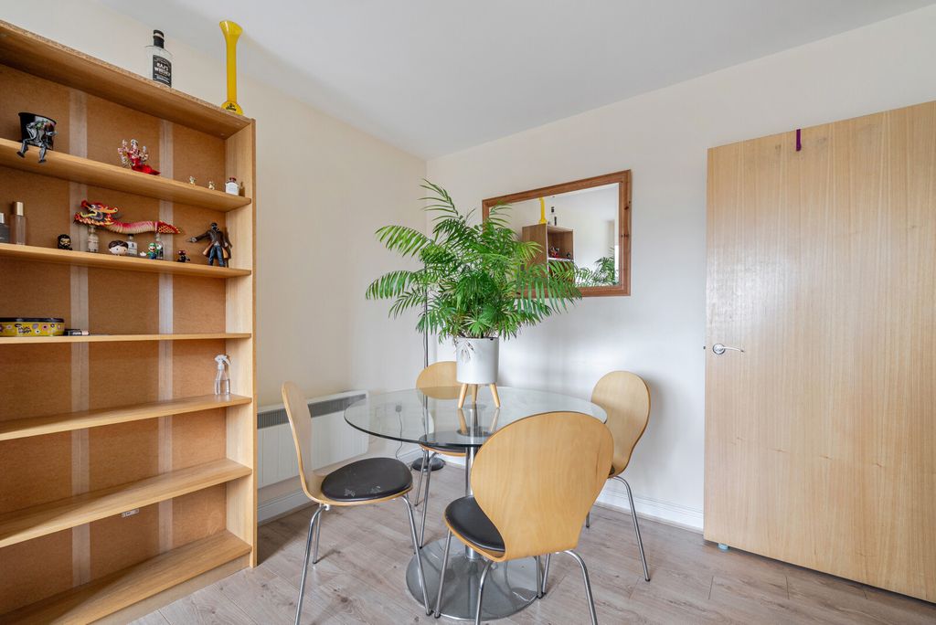 Property photo 3 of 17 1440691-7-69d7A43...