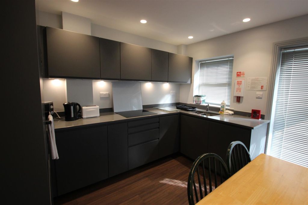 Property photo 2 of 12 Img_3228.Jpg