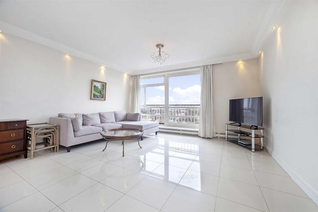 Property photo 1 of 13 Main-Image-415