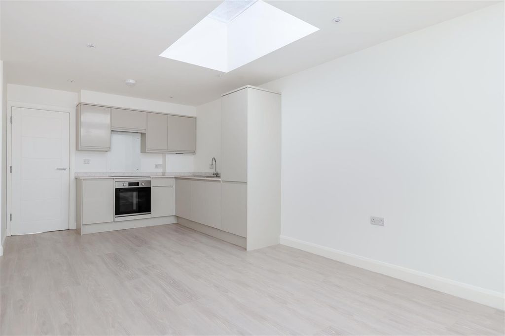Property photo 3 of 12 Coach House_6.Jpg