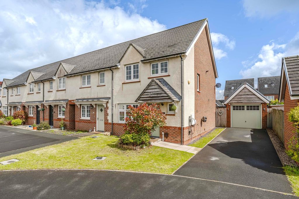 Property photo 1 of 36