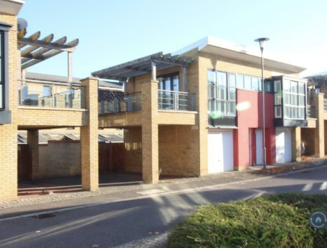 Property photo 1 of 8