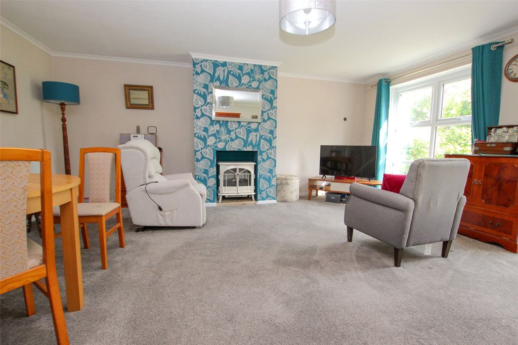 Property photo 3 of 15 Picture No. 32