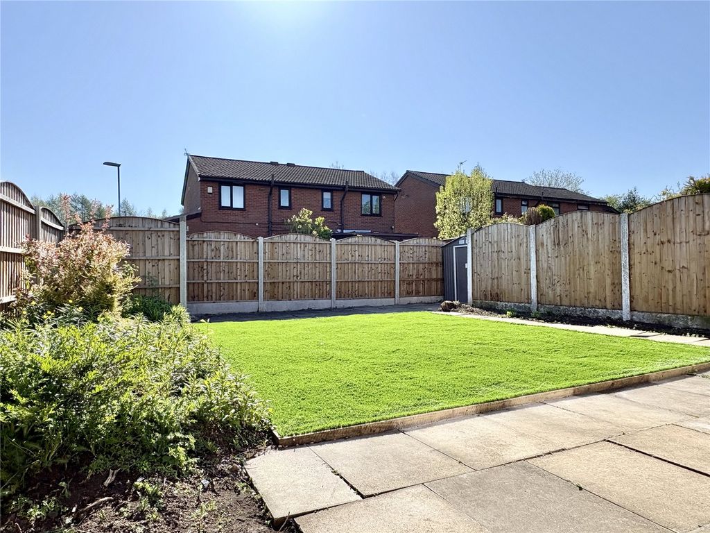 Property photo 2 of 19 Garden