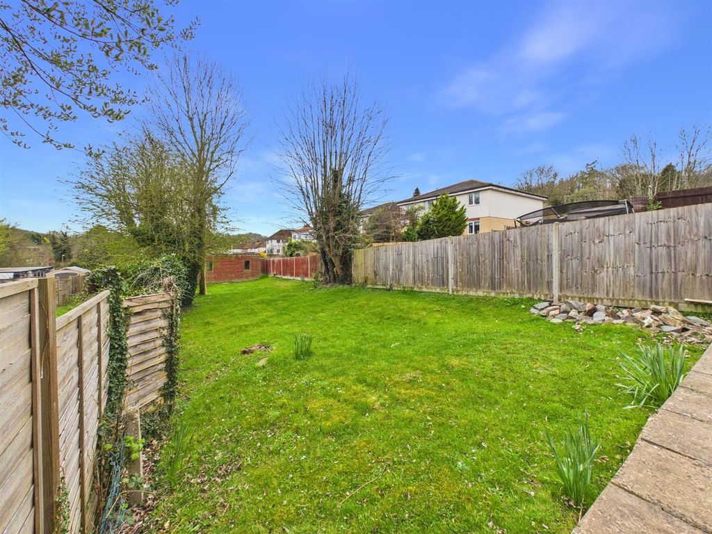 Additional image 19 of 4 bed semi-detached house for saleStar Lane, Coulsdon CR5