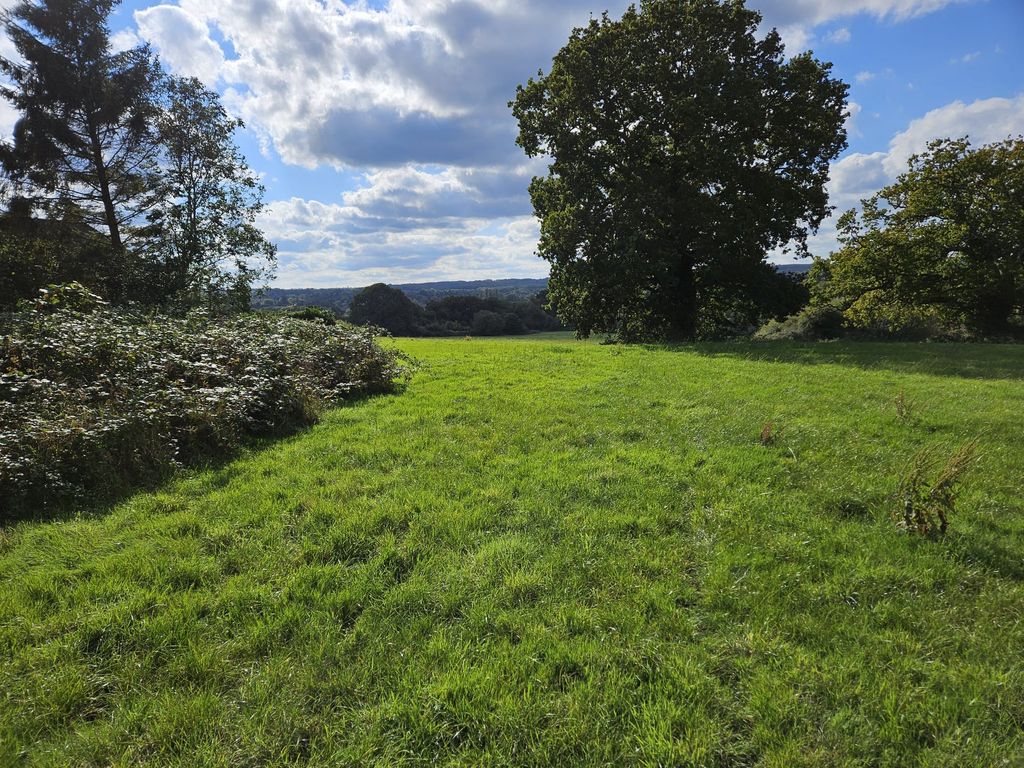 Property photo 1 of 9