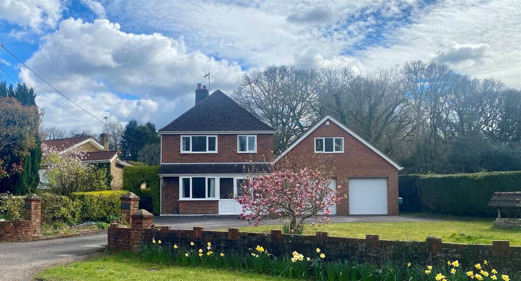 Property photo 1 of 18 Beaulie Lodge.Jpg