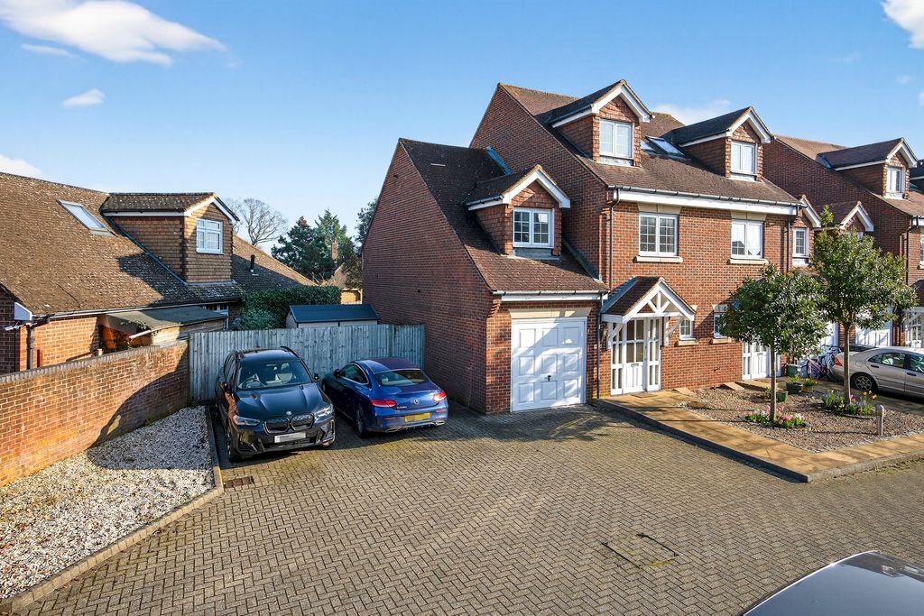 Property photo 1 of 20