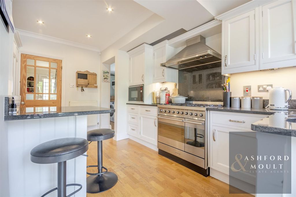 Property photo 2 of 49 Ashford-8.Jpg