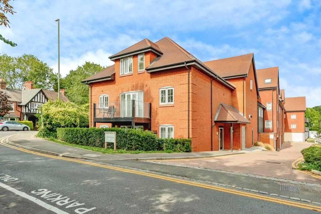 Property photo 1 of 13
